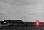 Image DH-4 Bombardier biplan Colombey-les-Belles France, 1918, de la seconde 59 séquences d'archives historiques vidéo 65675070256