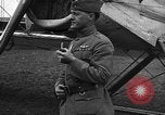 Standbild Benjamin Foulois D Colombey-les-Belles Frankreich, 1918, aus Sekunde 54 historischem Filmmaterial Videoclip 65675070257