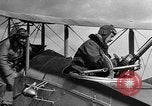 Standbild DH-4 Bomber Colombey-les-Belles Frankreich, 1918, aus Sekunde 6 historischem Filmmaterial Videoclip 65675070259