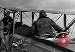 Standbild DH-4 Bomber Colombey-les-Belles Frankreich, 1918, aus Sekunde 10 historischem Filmmaterial Videoclip 65675070259