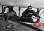 Standbild DH-4 Bomber Colombey-les-Belles Frankreich, 1918, aus Sekunde 18 historischem Filmmaterial Videoclip 65675070259