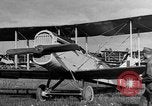 Standbild DH-4 Bomber Colombey-les-Belles Frankreich, 1918, aus Sekunde 29 historischem Filmmaterial Videoclip 65675070259