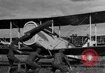 Standbild DH-4 Bomber Colombey-les-Belles Frankreich, 1918, aus Sekunde 33 historischem Filmmaterial Videoclip 65675070259