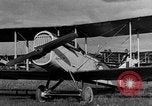Standbild DH-4 Bomber Colombey-les-Belles Frankreich, 1918, aus Sekunde 35 historischem Filmmaterial Videoclip 65675070259