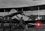 Standbild DH-4 Bomber Colombey-les-Belles Frankreich, 1918, aus Sekunde 36 historischem Filmmaterial Videoclip 65675070259