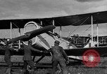 Standbild DH-4 Bomber Colombey-les-Belles Frankreich, 1918, aus Sekunde 37 historischem Filmmaterial Videoclip 65675070259