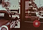 Standbild Drive im Bankgeschäft Florida United States USA, 1958, aus Sekunde 26 historischem Filmmaterial Videoclip 65675070278