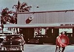 Standbild Drive im Bankgeschäft Florida United States USA, 1958, aus Sekunde 31 historischem Filmmaterial Videoclip 65675070278