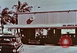 Standbild Drive im Bankgeschäft Florida United States USA, 1958, aus Sekunde 32 historischem Filmmaterial Videoclip 65675070278