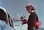 Standbild Drive-in-Restaurant Florida United States USA, 1958, aus Sekunde 24 historischem Filmmaterial Videoclip 65675070279