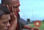 Standbild Evakuierung von Verletzten Vietnam, 1965, aus Sekunde 14 historischem Filmmaterial Videoclip 65675070291