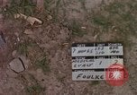 Image d'évacuation des blessés Vietnam, 1965, de la seconde 19 séquences d'archives historiques vidéo 65675070292