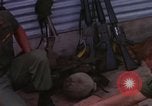 Image d'évacuation des blessés Vietnam, 1965, de la seconde 27 séquences d'archives historiques vidéo 65675070293