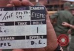 Standbild Evakuierung von Verletzten Vietnam, 1965, aus Sekunde 10 historischem Filmmaterial Videoclip 65675070294
