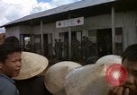 Standbild vietnamesischen Dorfbewohner Vietnam, 1965, aus Sekunde 8 historischem Filmmaterial Videoclip 65675070297