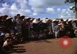 Standbild vietnamesischen Dorfbewohner Vietnam, 1965, aus Sekunde 36 historischem Filmmaterial Videoclip 65675070297