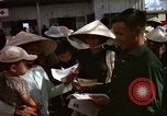 Standbild vietnamesischen Dorfbewohner Vietnam, 1965, aus Sekunde 7 historischem Filmmaterial Videoclip 65675070298