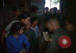 Standbild vietnamesischen Dorfbewohner Vietnam, 1965, aus Sekunde 13 historischem Filmmaterial Videoclip 65675070298