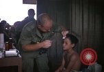 Standbild vietnamesischen Dorfbewohner Vietnam, 1965, aus Sekunde 31 historischem Filmmaterial Videoclip 65675070298