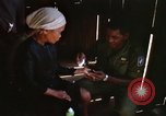 Standbild vietnamesischen Dorfbewohner Vietnam, 1965, aus Sekunde 55 historischem Filmmaterial Videoclip 65675070298