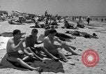 Standbild Strand Libyen, 1954, aus Sekunde 27 historischem Filmmaterial Videoclip 65675070301