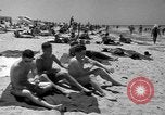Standbild Strand Libyen, 1954, aus Sekunde 31 historischem Filmmaterial Videoclip 65675070301