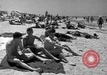 Standbild Strand Libyen, 1954, aus Sekunde 32 historischem Filmmaterial Videoclip 65675070301