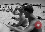 Standbild Strand Libyen, 1954, aus Sekunde 37 historischem Filmmaterial Videoclip 65675070301