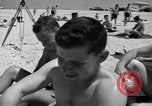 Standbild Strand Libyen, 1954, aus Sekunde 49 historischem Filmmaterial Videoclip 65675070301