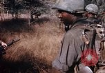 Standbild amerikanische Soldaten South Vietnam, 1967, aus Sekunde 8 historischem Filmmaterial Videoclip 65675070316