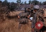 Standbild amerikanische Soldaten South Vietnam, 1967, aus Sekunde 20 historischem Filmmaterial Videoclip 65675070316