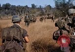 Standbild amerikanische Soldaten South Vietnam, 1967, aus Sekunde 31 historischem Filmmaterial Videoclip 65675070316