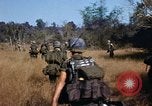 Standbild amerikanische Soldaten South Vietnam, 1967, aus Sekunde 37 historischem Filmmaterial Videoclip 65675070316