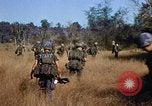 Standbild amerikanische Soldaten South Vietnam, 1967, aus Sekunde 40 historischem Filmmaterial Videoclip 65675070316
