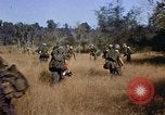 Standbild amerikanische Soldaten South Vietnam, 1967, aus Sekunde 44 historischem Filmmaterial Videoclip 65675070316