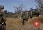 Standbild amerikanische Soldaten South Vietnam, 1967, aus Sekunde 56 historischem Filmmaterial Videoclip 65675070316