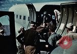 Image Air évacuation des blessés en Afrique du Nord, 1944, de la seconde 12 séquences d'archives historiques vidéo 65675070346