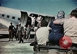 Image Air évacuation des blessés en Afrique du Nord, 1944, de la seconde 27 séquences d'archives historiques vidéo 65675070346
