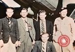 Image les aviateurs américains échappé de Swiss internement Annecy France, 1944, de la seconde 15 séquences d'archives historiques vidéo 65675070351