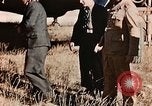 Image les aviateurs américains échappé de Swiss internement Annecy France, 1944, de la seconde 42 séquences d'archives historiques vidéo 65675070351
