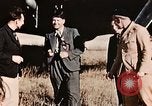 Image les aviateurs américains échappé de Swiss internement Annecy France, 1944, de la seconde 46 séquences d'archives historiques vidéo 65675070351