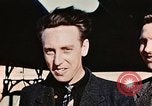 Image les aviateurs américains échappé de Swiss internement Annecy France, 1944, de la seconde 53 séquences d'archives historiques vidéo 65675070351