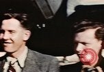 Image les aviateurs américains échappé de Swiss internement Annecy France, 1944, de la seconde 58 séquences d'archives historiques vidéo 65675070351