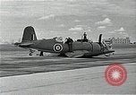 Standbild British Royal Navy F4U Corsair Flugzeuge Brooklyn New York USA, 1943, aus Sekunde 39 historischem Filmmaterial Videoclip 65675070361