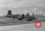 Standbild British Royal Navy F4U Corsair Flugzeuge Brooklyn New York USA, 1943, aus Sekunde 40 historischem Filmmaterial Videoclip 65675070361