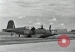 Standbild British Royal Navy F4U Corsair Flugzeuge Brooklyn New York USA, 1943, aus Sekunde 44 historischem Filmmaterial Videoclip 65675070361