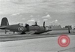 Standbild British Royal Navy F4U Corsair Flugzeuge Brooklyn New York USA, 1943, aus Sekunde 45 historischem Filmmaterial Videoclip 65675070361