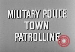 Standbild Militärpolizei United States USA, 1944, aus Sekunde 22 historischem Filmmaterial Videoclip 65675070362