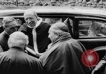 Standbild Papst Pius XII Besucht die alte Schule Rom Italien, 1957, aus Sekunde 7 historischem Filmmaterial Videoclip 65675070383