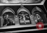Standbild Papst Pius XII Besucht die alte Schule Rom Italien, 1957, aus Sekunde 31 historischem Filmmaterial Videoclip 65675070383